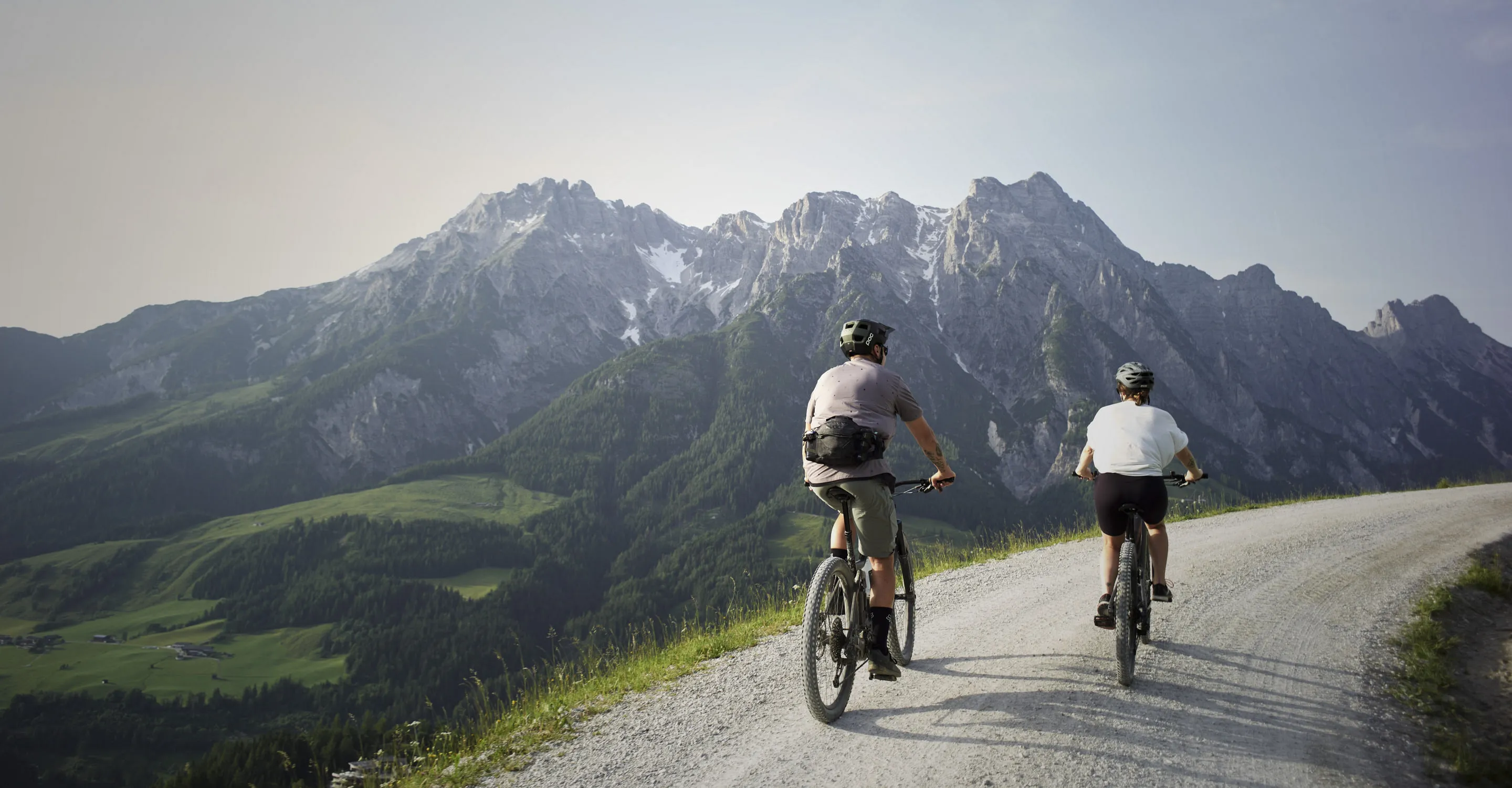 Mountainbiker in den Bergen