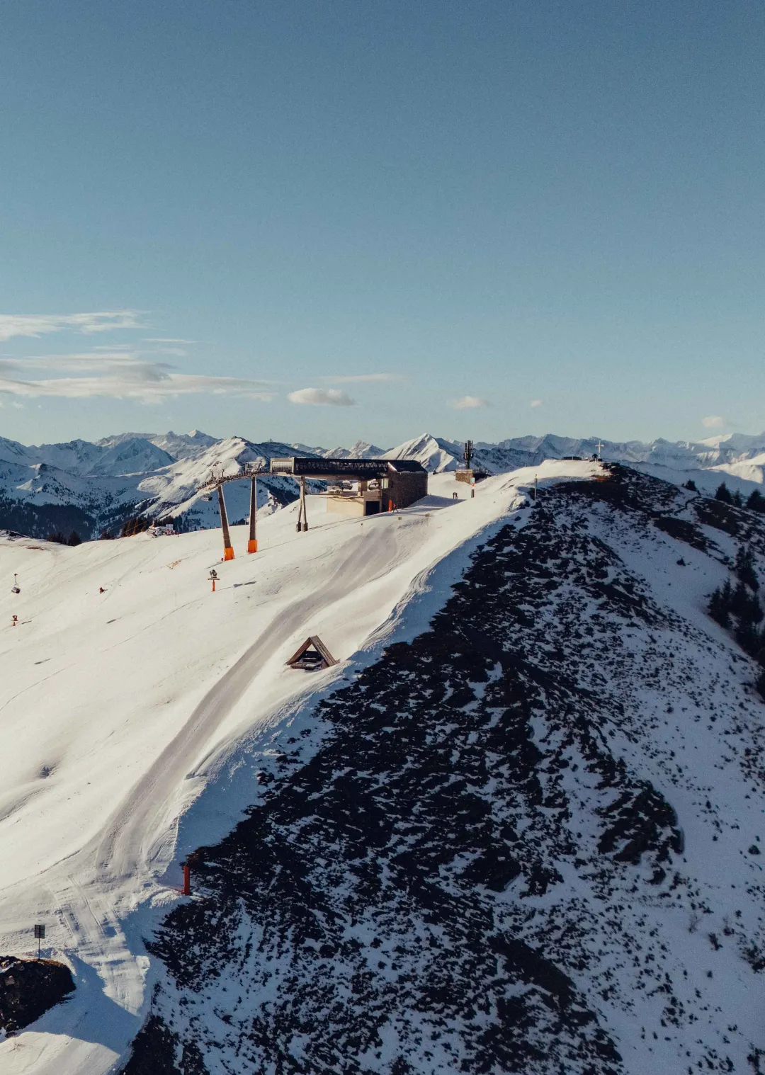Skigebiet mit Ausblick