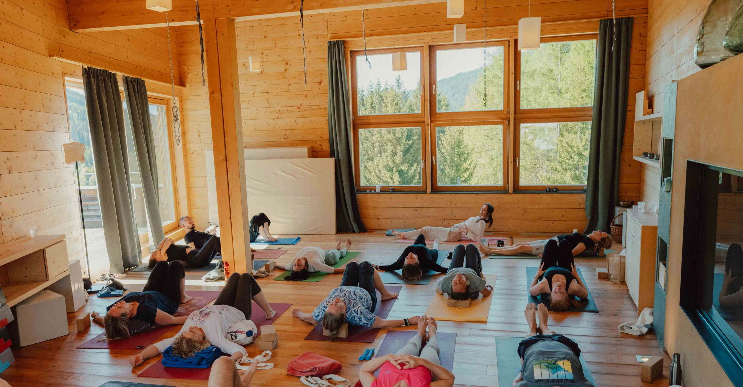 Yoga Festival Beats Berge